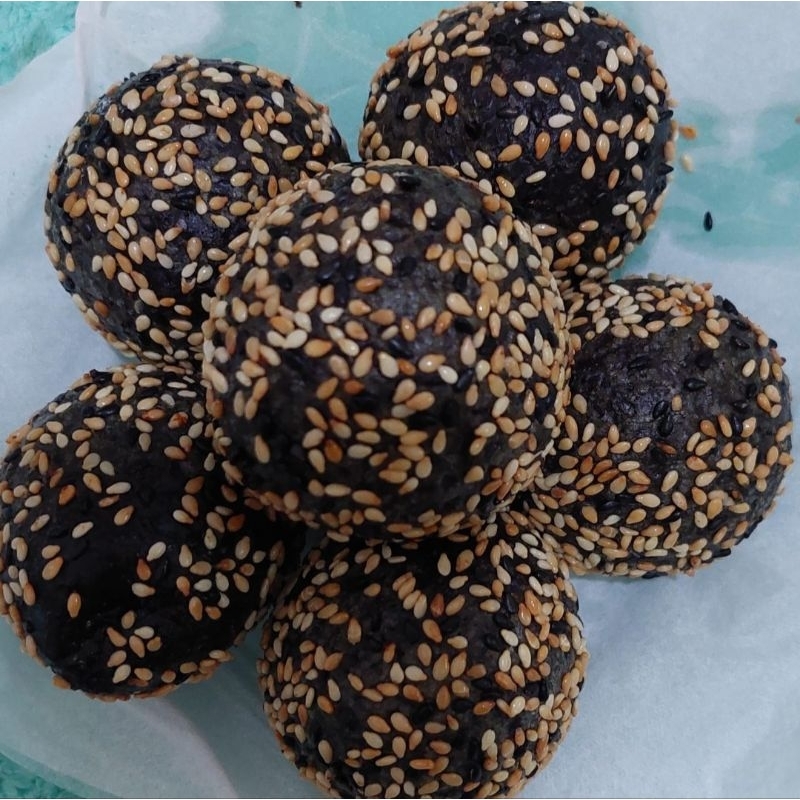 

Onde-onde telur asin