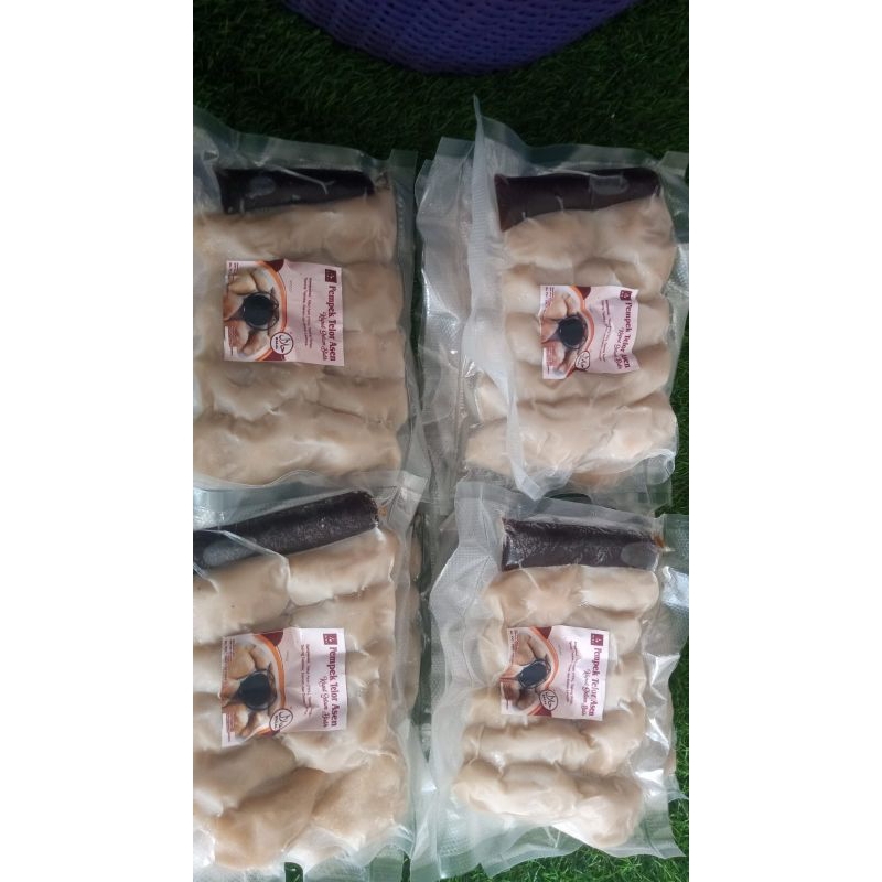 

Empek empek Telur asin