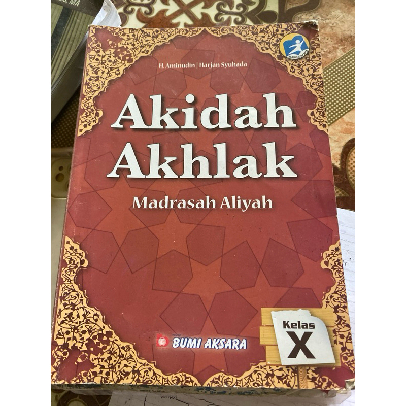 buku akidah akhlak sma kelas 10