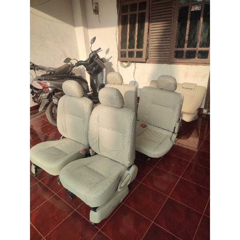 jok fulset Avanza 2010