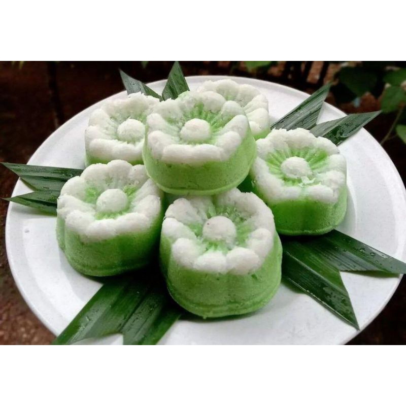 

KUE PUTU AYU/ JAJANAN PASAR/ KUE BASAH/ CEMILAN