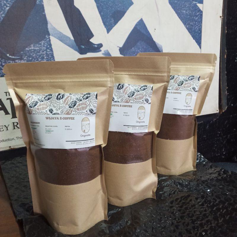 

kopi arabika gunung tilu pangalengan bandung berat 220gr kualitas terbaik 100% halal