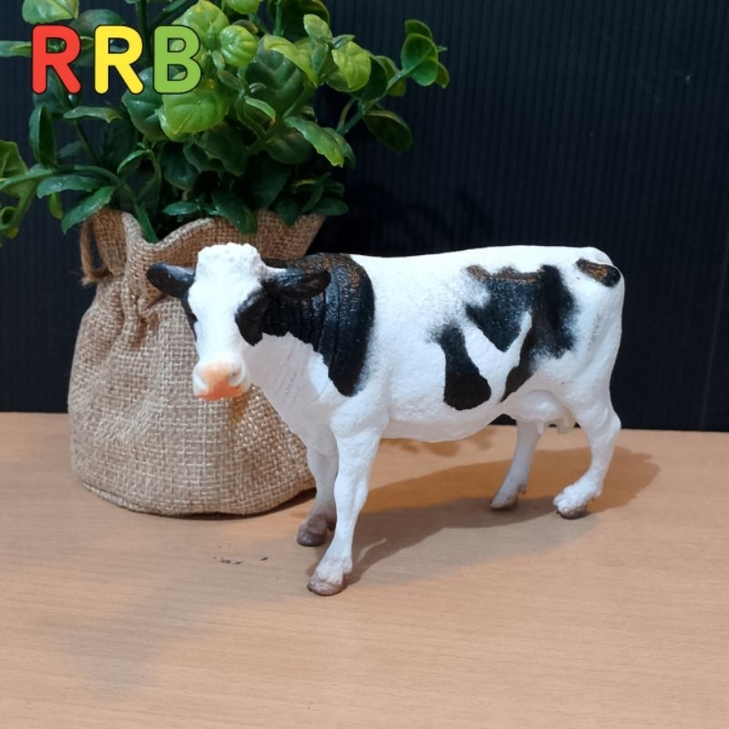 mainan sapi perah