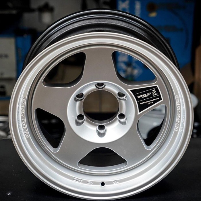 velg bradley takumi r18 lebar 9 et 0 velg mobil pajero fortunertriton