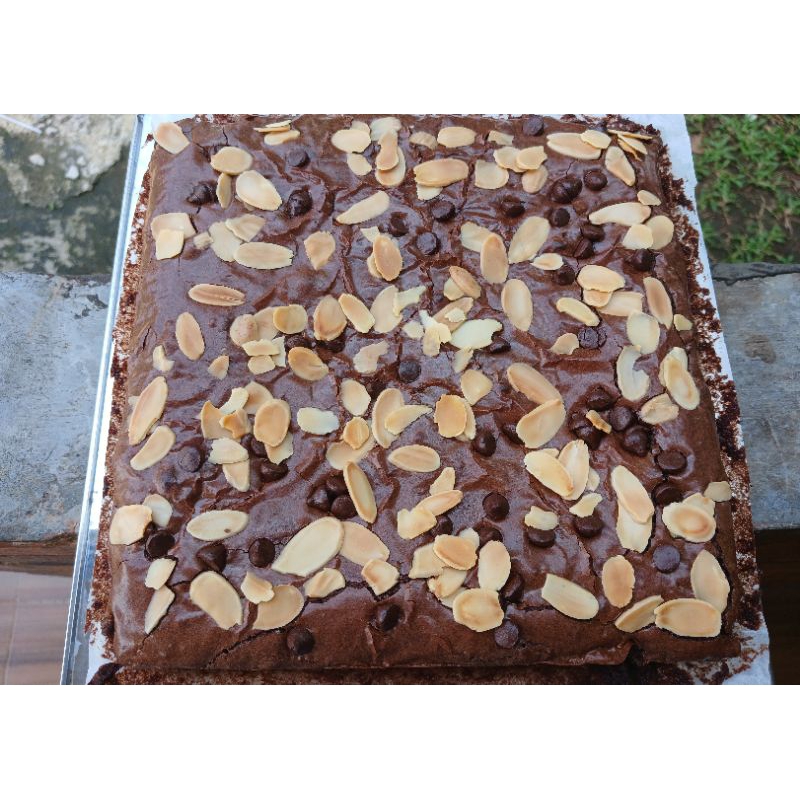 

Fudgy Brownies 20×20cm by D'cemilcomel