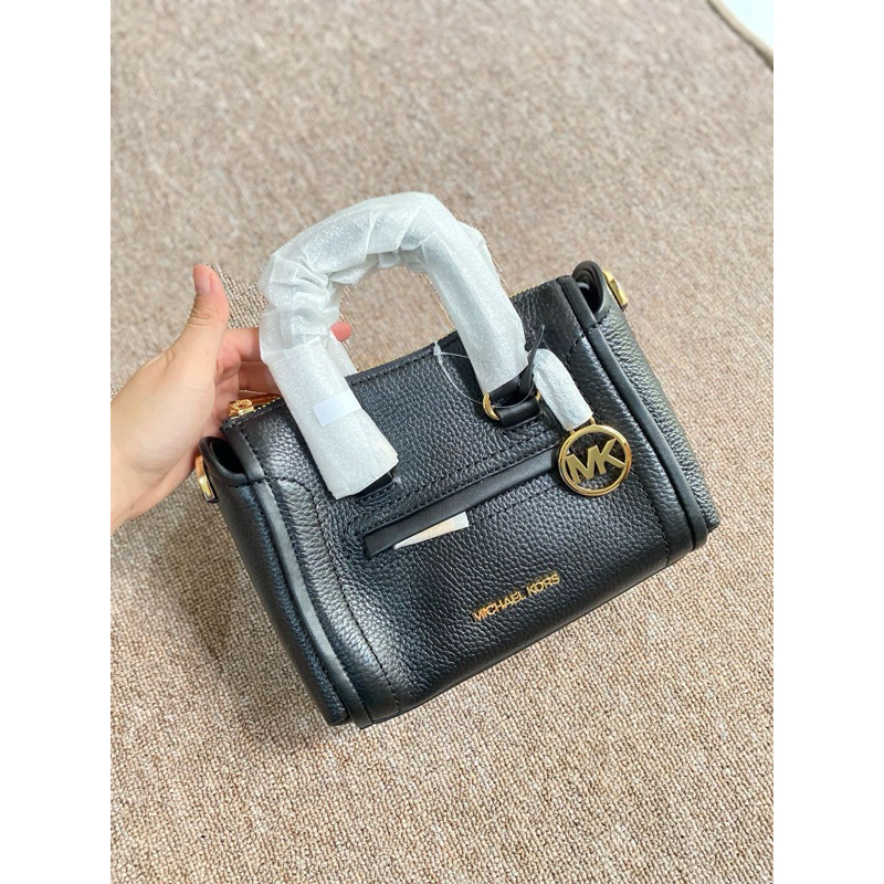 michael kors carine xs black