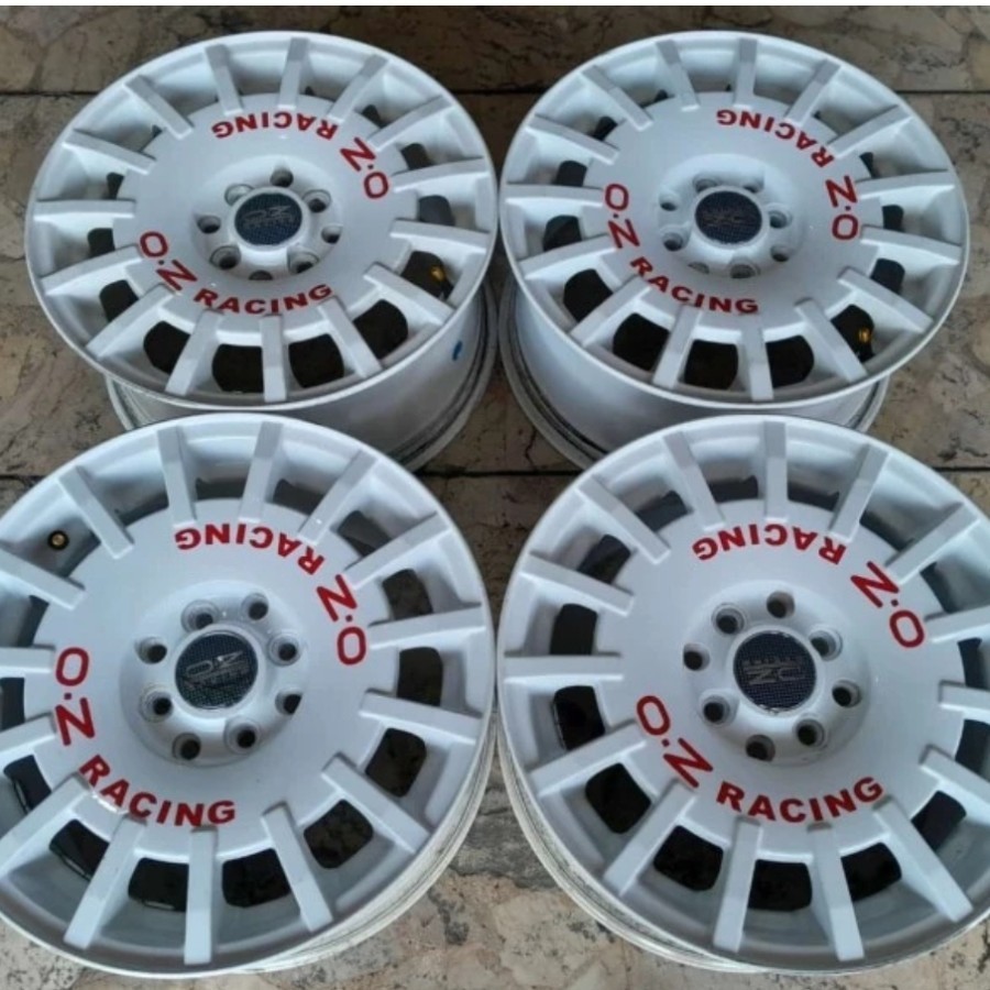 VELG MOBIL OZ RACING RING 15 LEBAR 7 PCD 8X100/114 ET 45 WHITE
