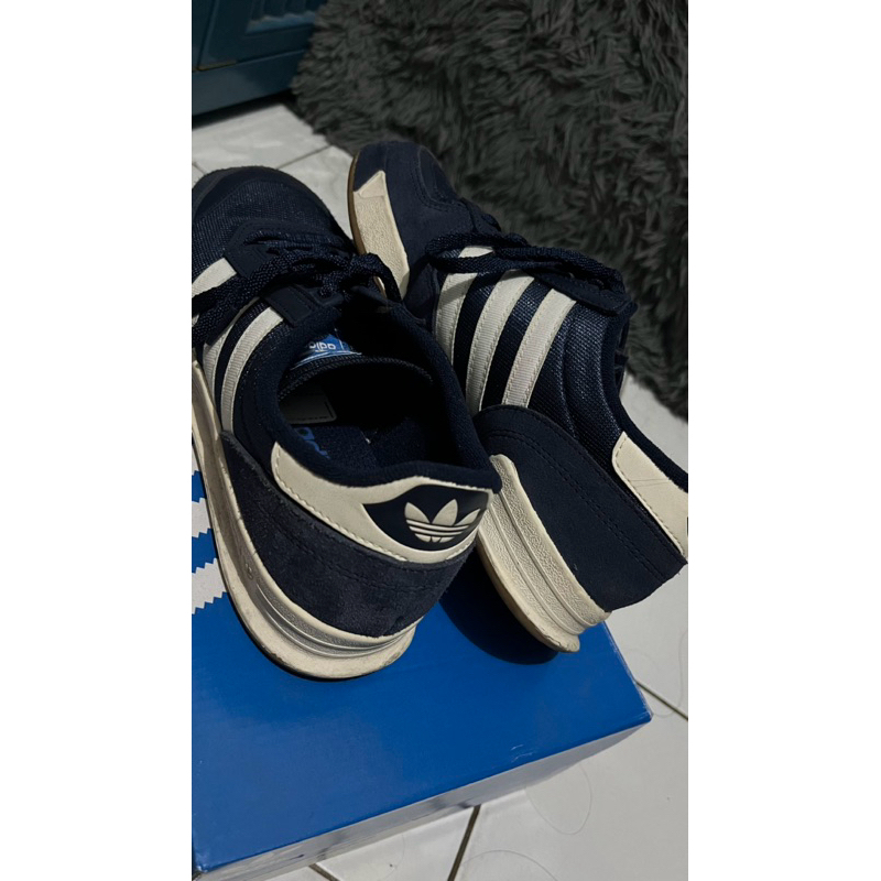 sepatu adidas CT86 navy