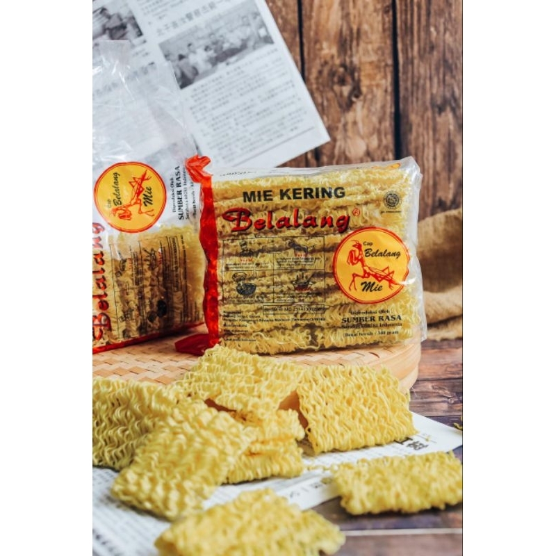 

mie belalang 340g // 16keping mie