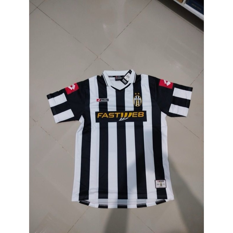 Juventus Home Retro 01/02