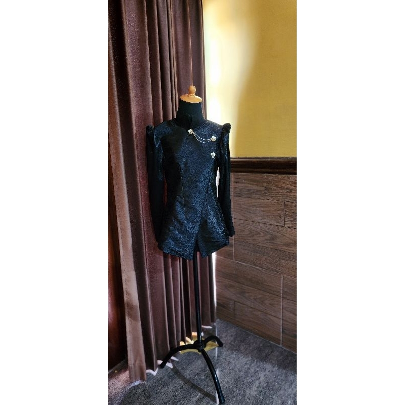 KEBAYA JANGGAN / KEBAYA JENGYAH MOTIF EMBOSS