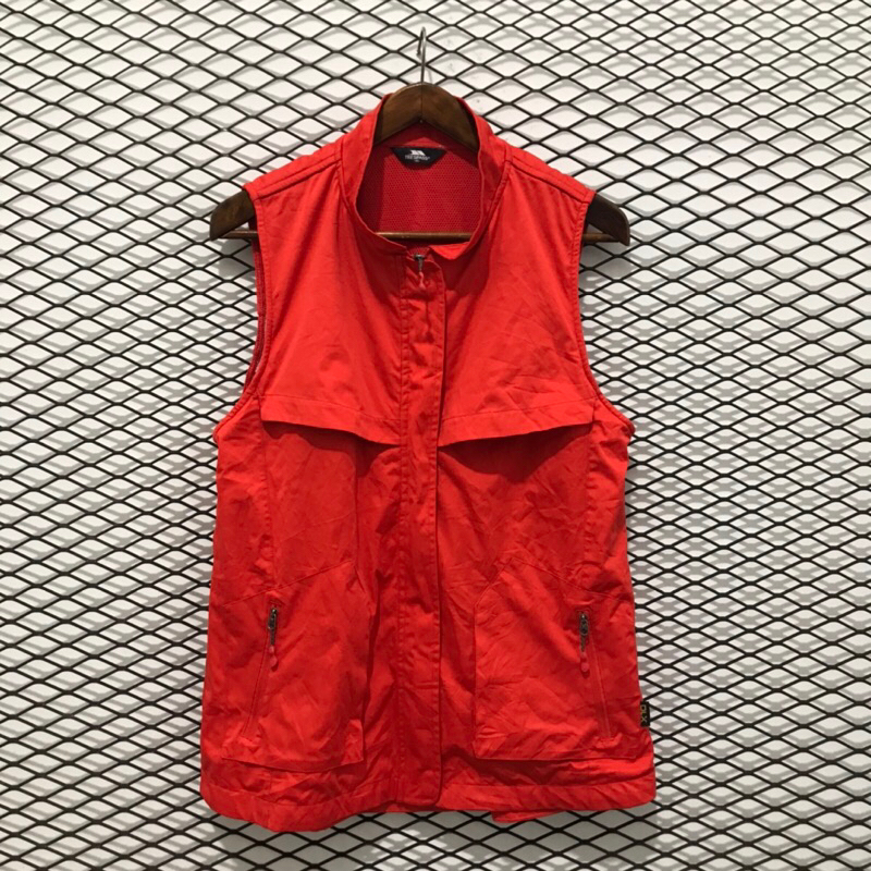 rompi Trespass size m second bekas