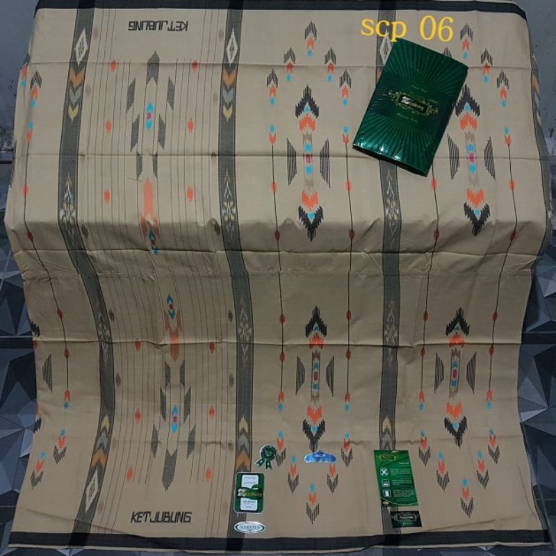 Sarung KETJUBUNG Green Mercerized Motif SCP