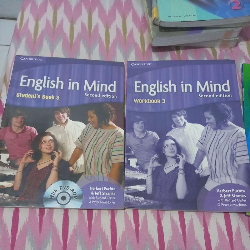 

BUKU PAKET WORKBOOK 3 STUDENTS BOOK 3 (BEKAS)