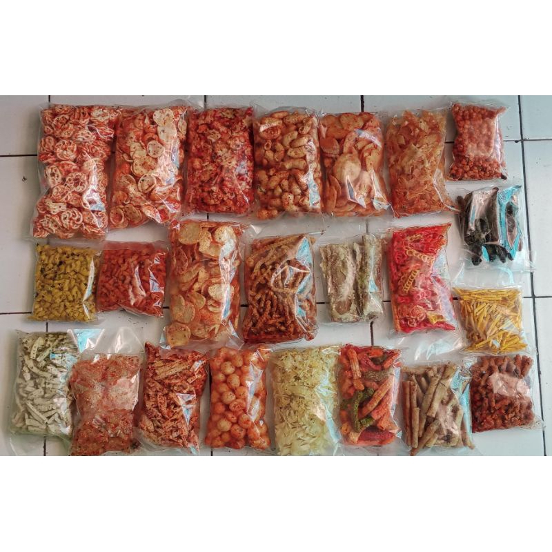 

cemilan makanan kerupuk asin pedas