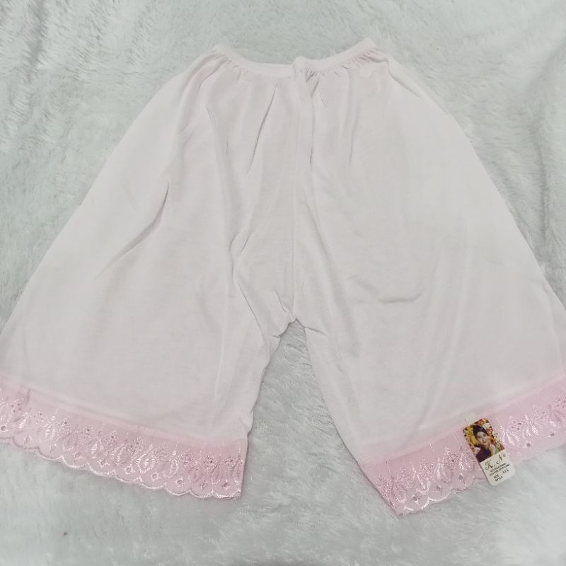 ANDROK CELANA WANITA