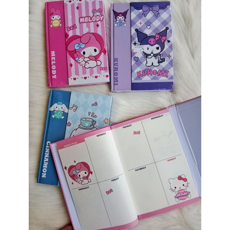 

Buku agenda diary jurnal Sanrio Kuromi Melody Cinnamoroll Jurnalbook magnet hard cover