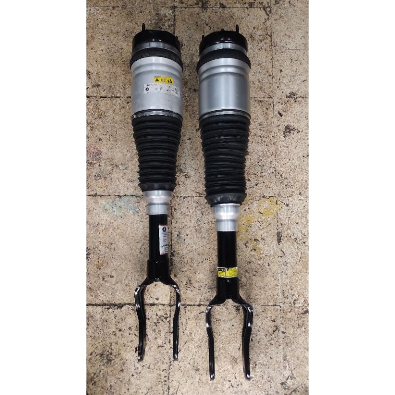 Airsuspensi depan Jeep Grand Cherokee WK2