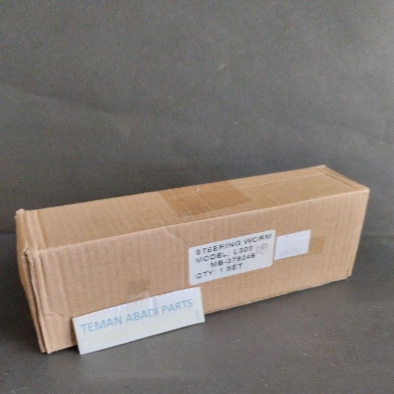 WORM STIR MITSUBISHI L300 SOLAR MB379246