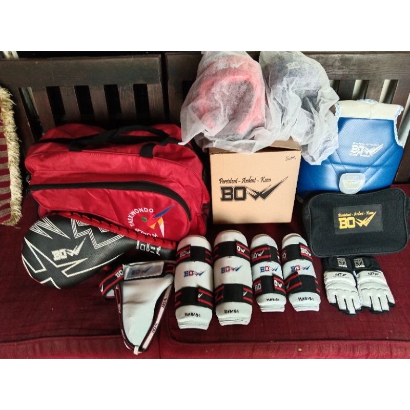 Perlengkapan Taekwondo Merk BOW Second
