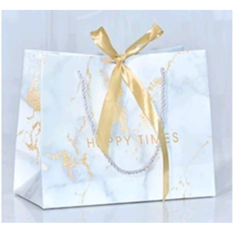 

Paperbag Marble White Gold Ribbon