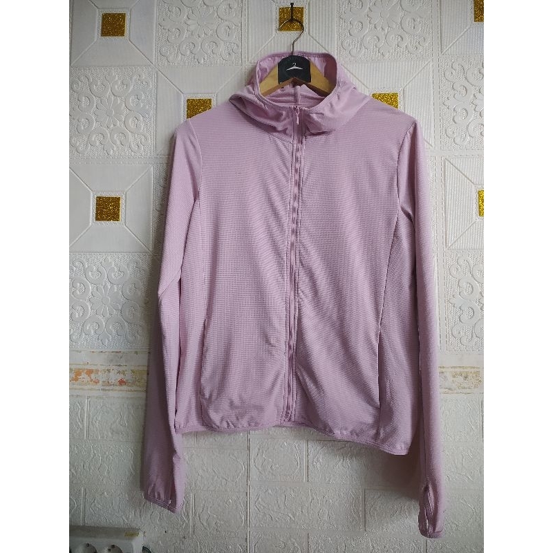 jaket running UNIQLo airism