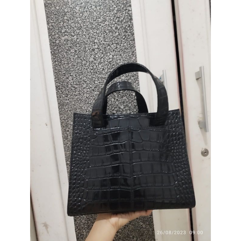 Tas Selvi second original