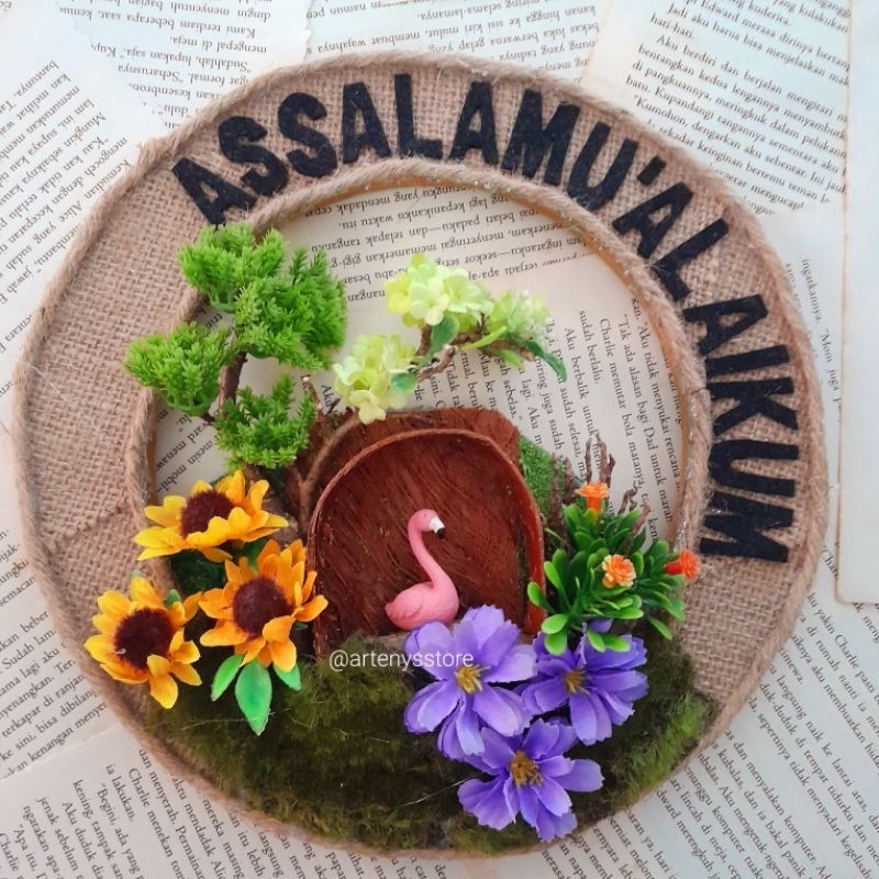 Flamingo Pink Hiasan Taman Mini Rumah Minimalis