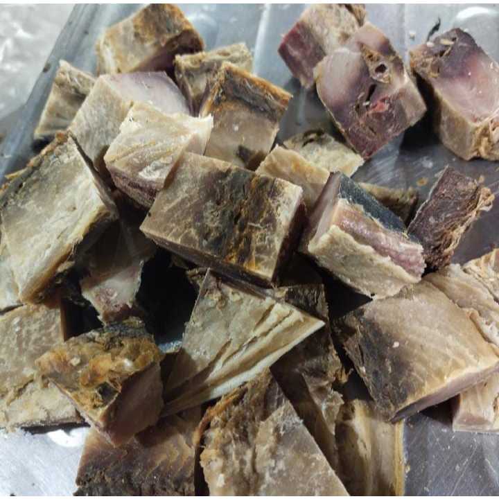 

IKAN ASIN TONGKOL POTONG