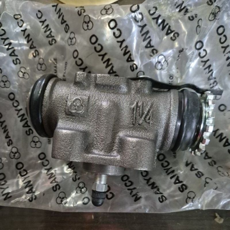 Wheel Cylinder Canter 125 Belakang Kiri Nepel Sanyco MC889604
