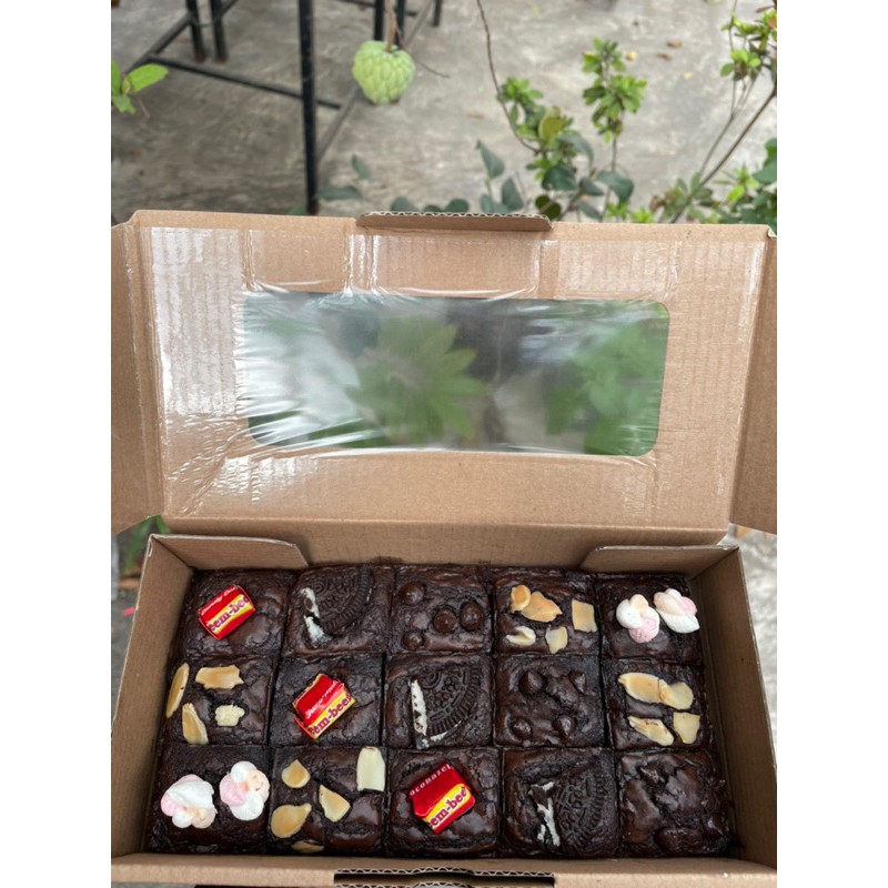 

Fudgy Brownies Medium 20 x 10