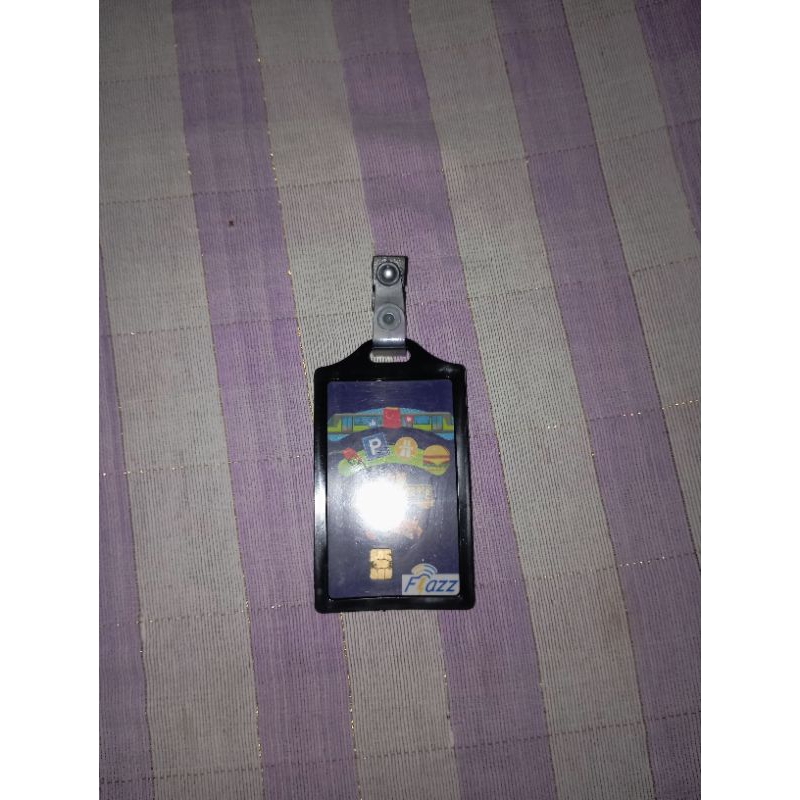 

Tempat Name tag ID Card hitam muat dua kartu plus penjepit jepitan id card plastik hitam terlaris