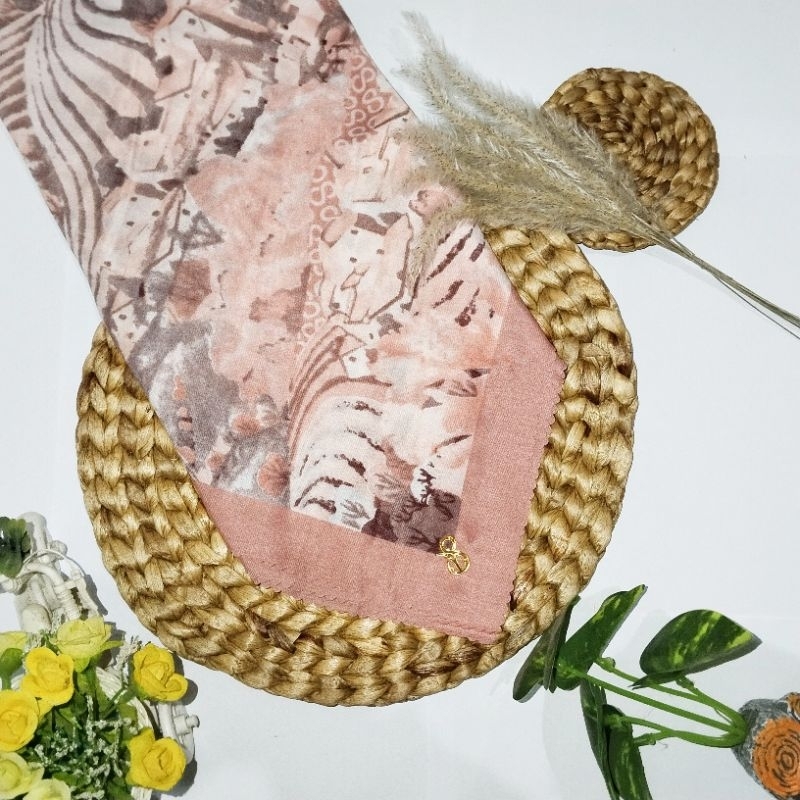 SYAHARA Hijab Voal Motif Premium Pink Edition Segi Empat Motif Premium Free Pouch Hijab Voal Motif T