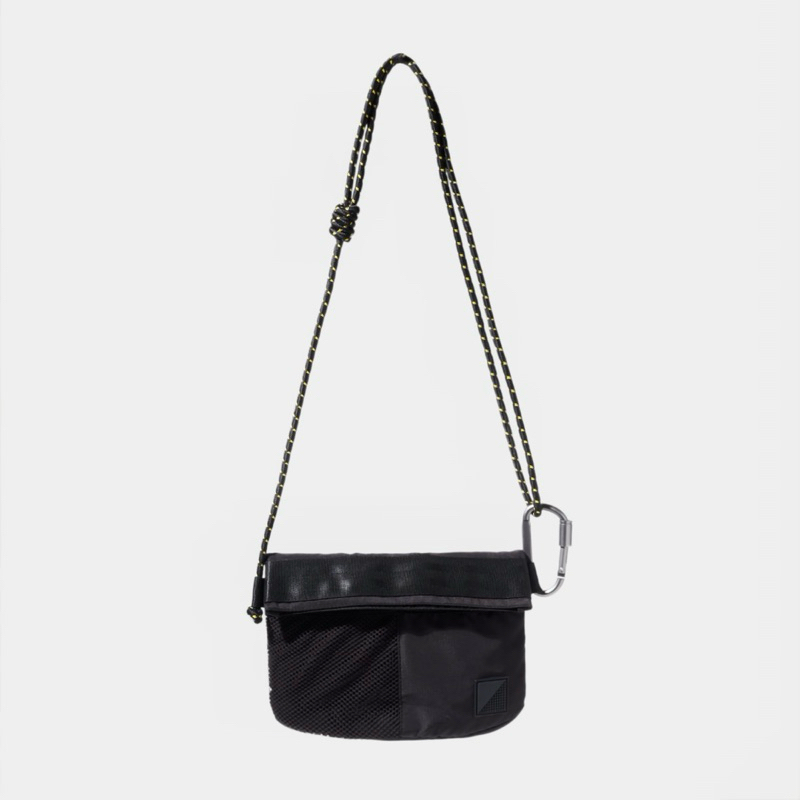 SYMA. Chain Sacoche Sling Bag Black (Preloved)