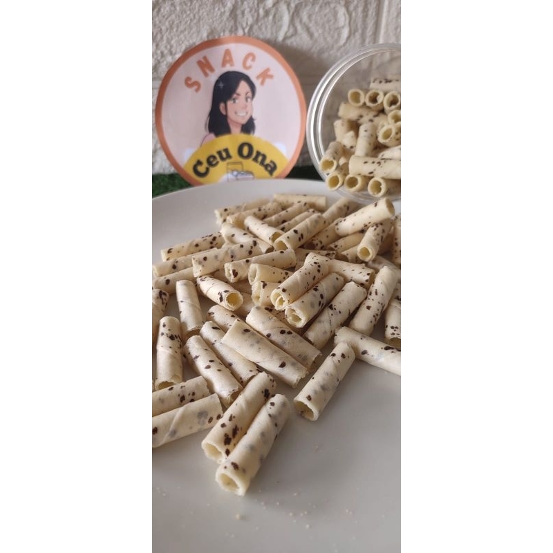 

Snack Ceu Ona Jual Snack Roll Manis Vanilla Mirip Fullo Rasa Enak Mantap 500 gram