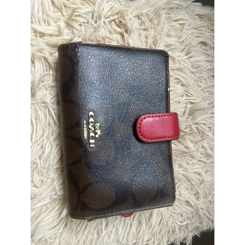 Dompet coach signature red