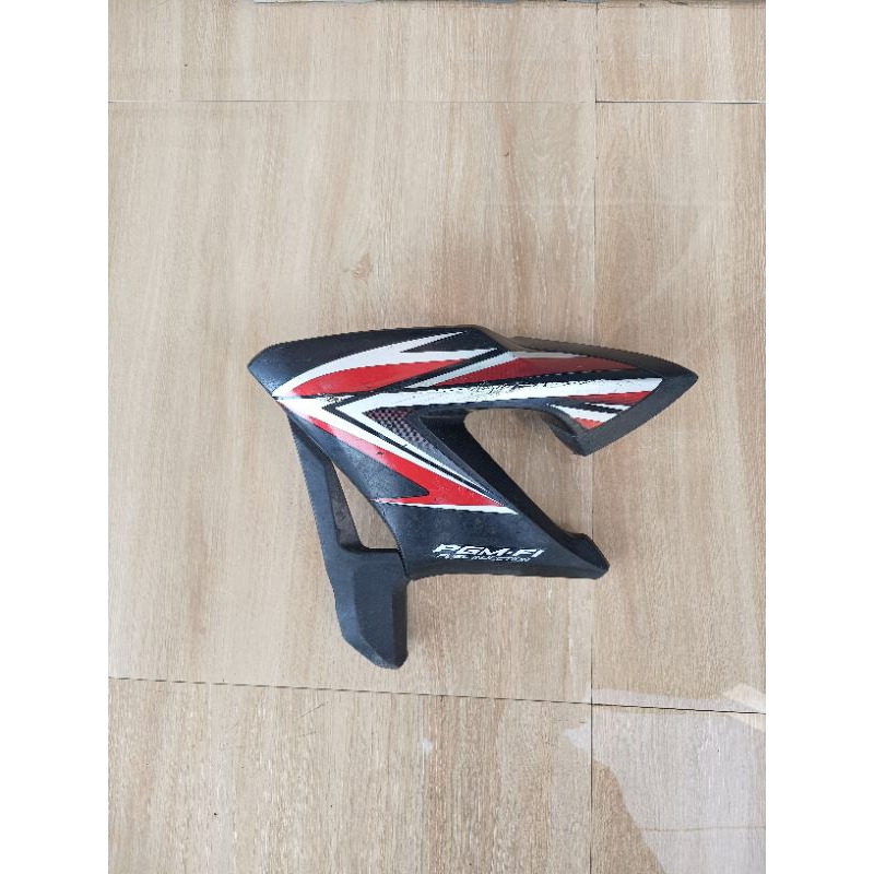 SAYAP CB 150 R OLD ORIGINAL BAGIAN KIRI COVER SAYAP TANGKI CB150R OLD ORI KIRI
