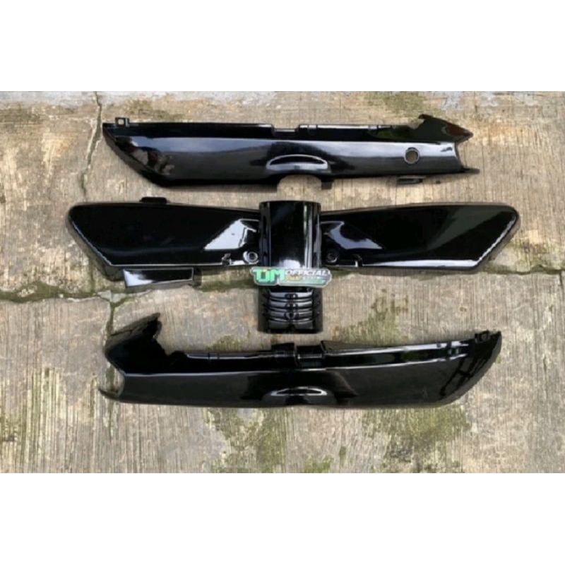 Body samping + box aki + panel Honda Astrea grand bulus tahun 91-92 hitam polos