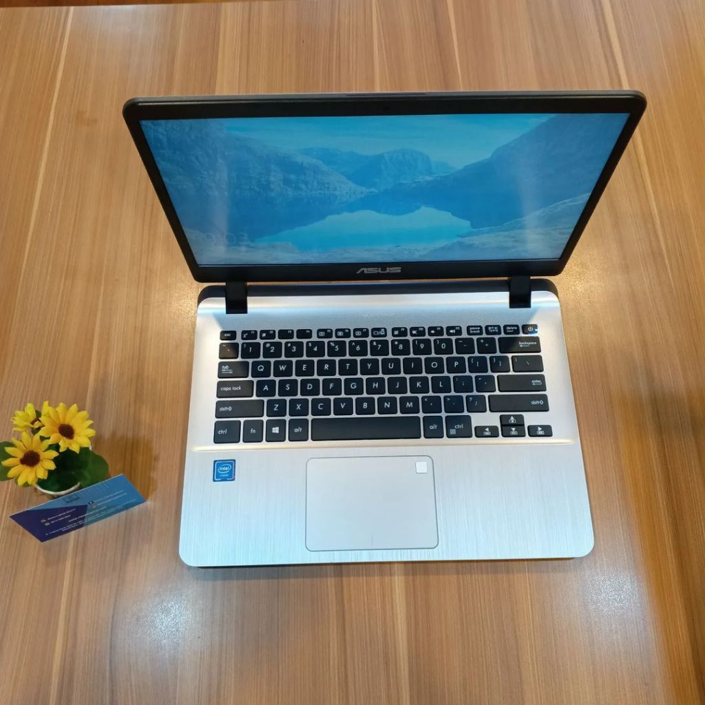 ASUS VIVOBOOK RAM 4 GB + HDD 1 TB | SECOND/BEKAS