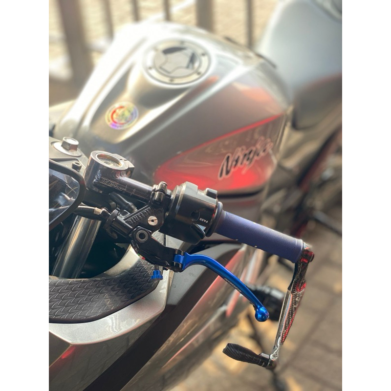 accosato clutch blue bekas