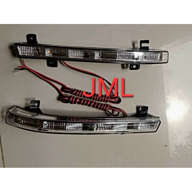 Lampu sein spion Xenia 2015-2018 dan Ayla 2013 - 2021.