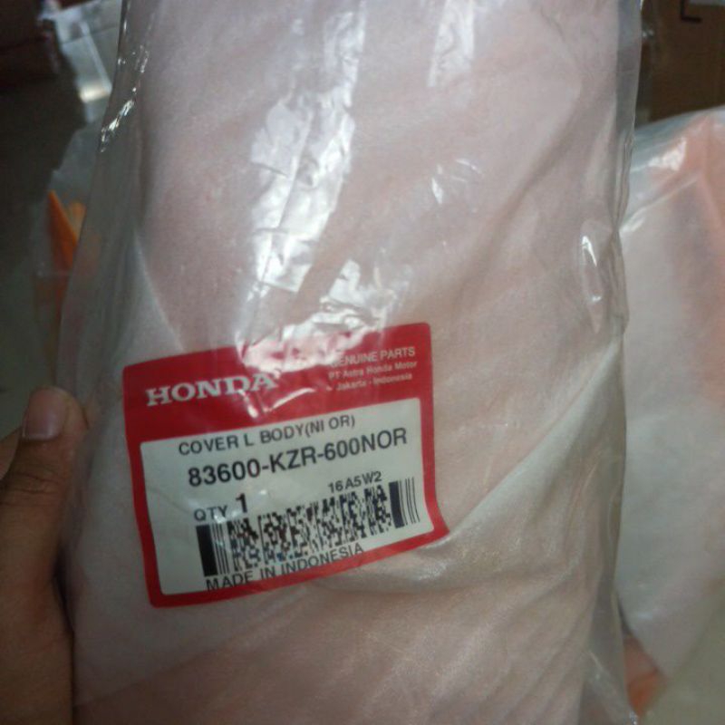 Cover Body Kiri orange – Vario 125 FI 83600-kzr-600NOR