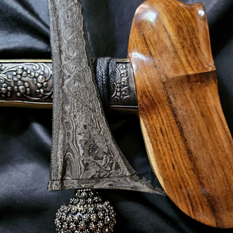 Keris Mahesa Kebo Kantong II Damar Murup