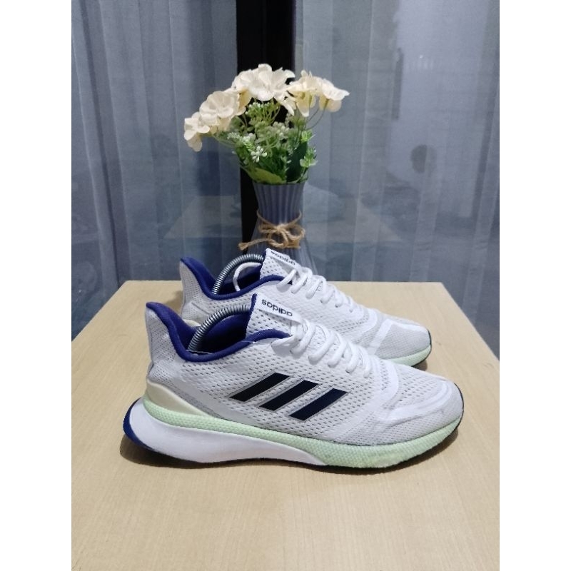 Sepatu Second Branded 4D1D45 Nova Running Size 41.Sneakers running pria & wanita