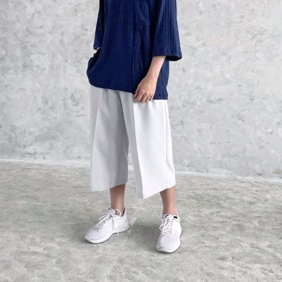 kalalaen celana 3/4 ( preloved )