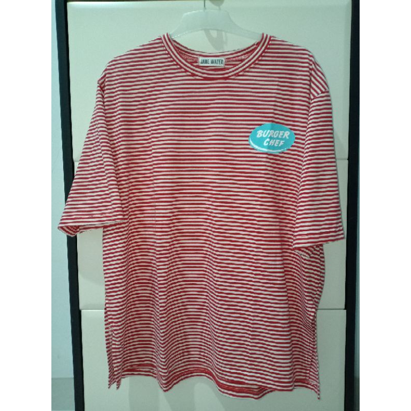 kaos oversized salur merah putih
