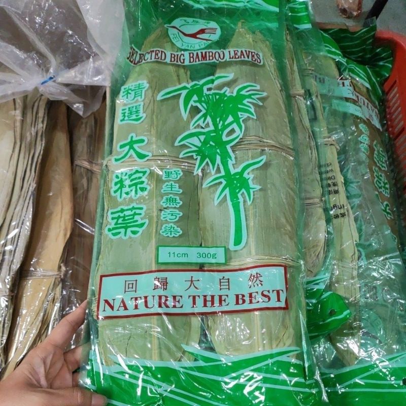 

DAUN BAMBU JUMBO BAKCANG (11CM=300 gram)
