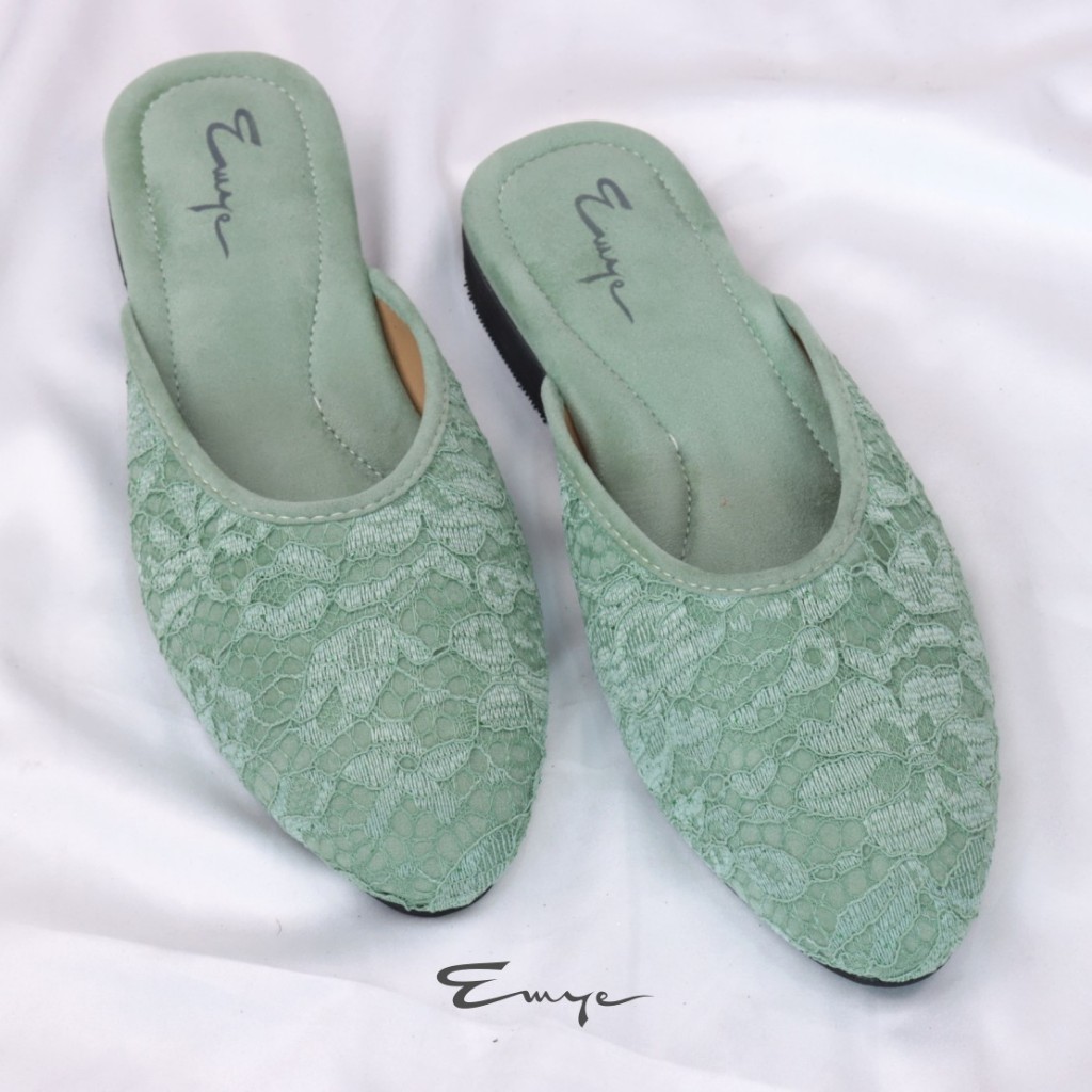 EMYE SANDAL SLOP PENGANTIN PRIA WARNA SIZE 38-45 I SENDAL SELOP PENGANTIN PRIA BRUKAT PUTIH
