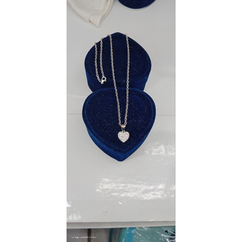 kalung nori kaca liontin love permata