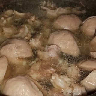 

BAKSO DAGING SPECIAL BERKAH SAGAKY TANPA PENGAWET DAN HALAL